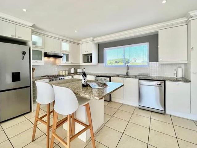 Apartment for sale in Cape St Francis, Eastern Cape