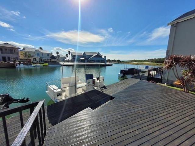 Apartment for sale in Cape St Francis, Eastern Cape