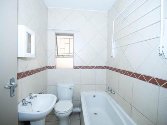 Apartment for rent in Waterkloof, Gauteng