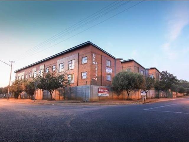 Apartment for rent in Waterkloof, Gauteng