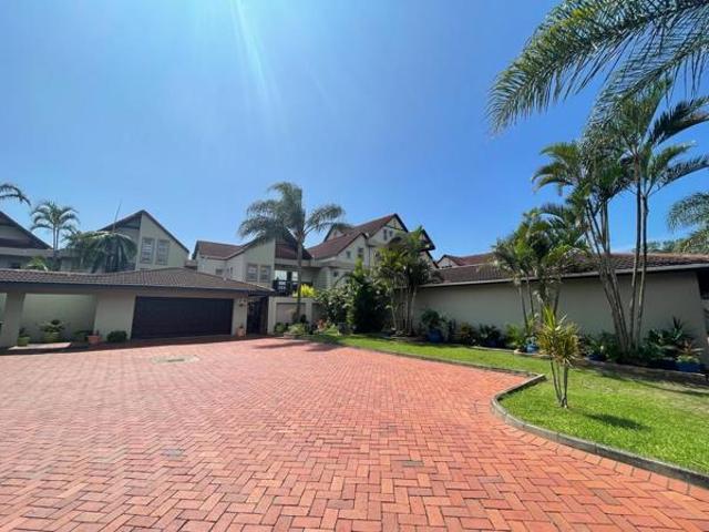 Apartment for sale in Richards Bay, uMhlathuze Local Municipality