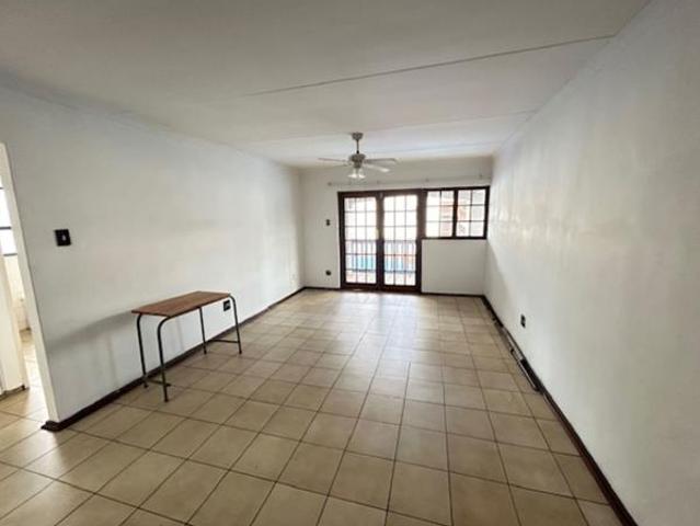 Apartment for sale in UMhlathuze Municipality, Kwazulu-natal