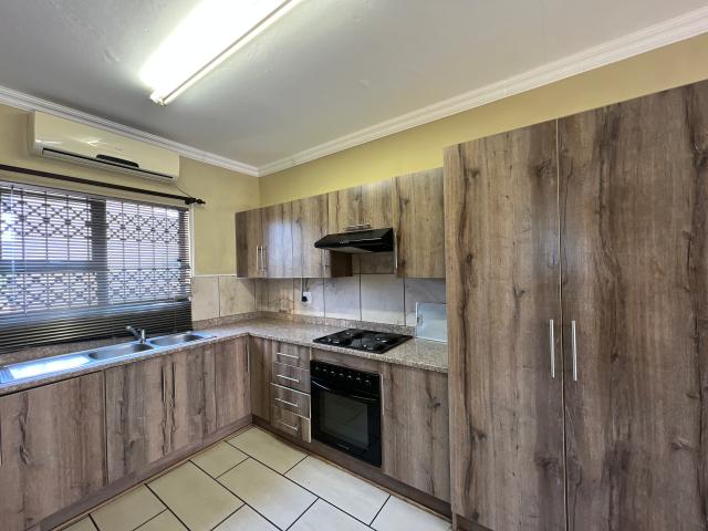 Apartment for sale in Hartbeespoort Dam Nature Reserve, North West