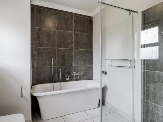 Apartment for rent in Hartbeespoort Dam Nature Reserve, North West