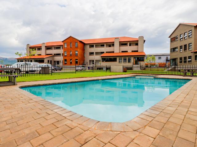 Apartment for sale in Hartbeespoort Dam Nature Reserve, North West