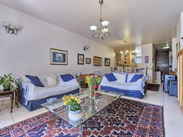 Apartment for sale in Vosloorus, Gauteng