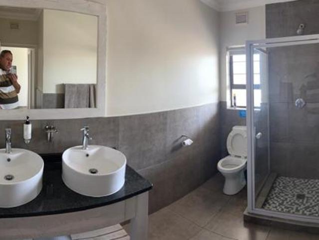 Apartment for sale in Port Shepstone, Hibiscus Coast Local Municipality
