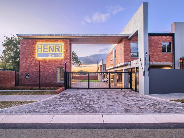 Apartment for sale in Waterkloof, Gauteng