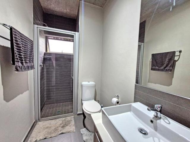 Apartment for rent in Waterkloof, Gauteng