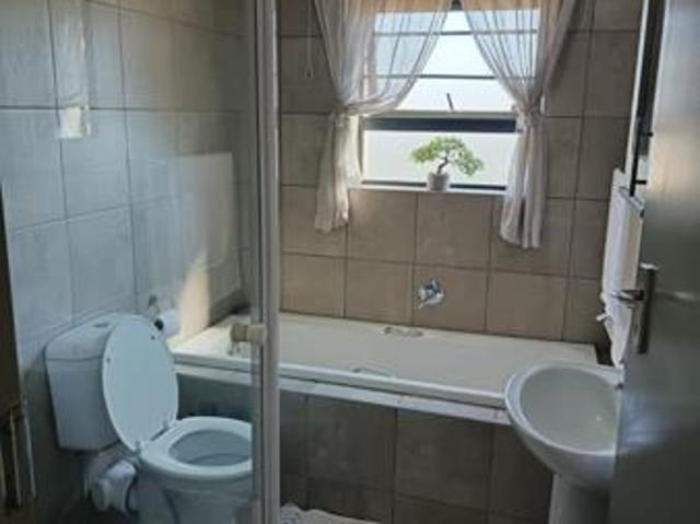 Apartment for rent in Waterkloof, Gauteng
