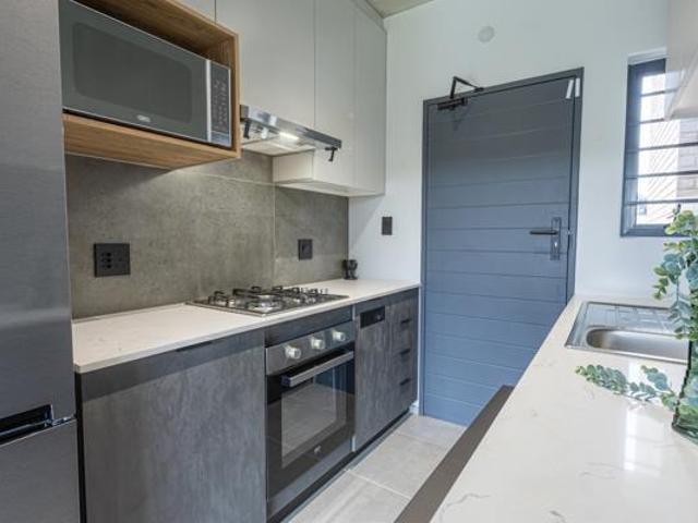 Apartment for rent in Waterkloof, Gauteng