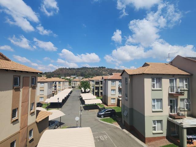 Apartment for sale in Vosloorus, Gauteng