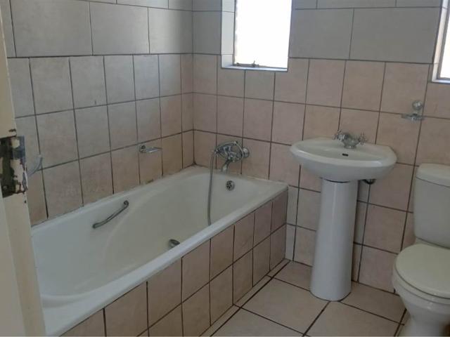 Apartment for sale in Vosloorus, Gauteng