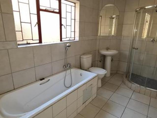 Apartment for rent in Waterkloof, Gauteng