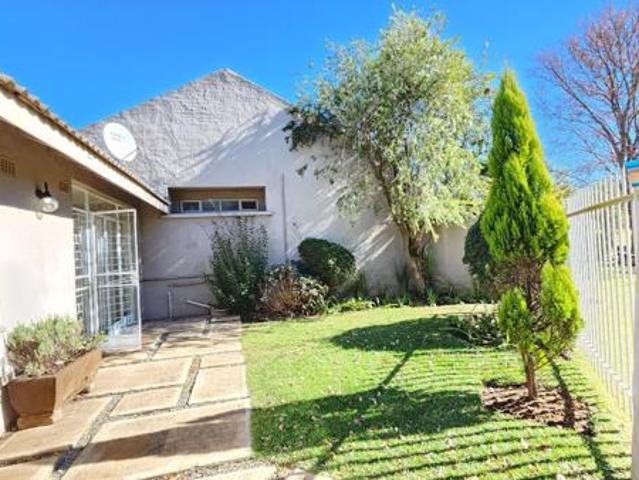 Apartment for sale in Midvaal, Gauteng