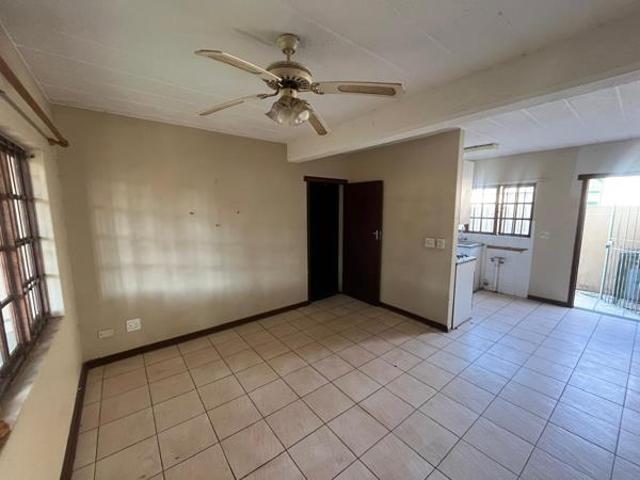 Apartment for sale in Potchefstroom, Tlokwe Local Municipality