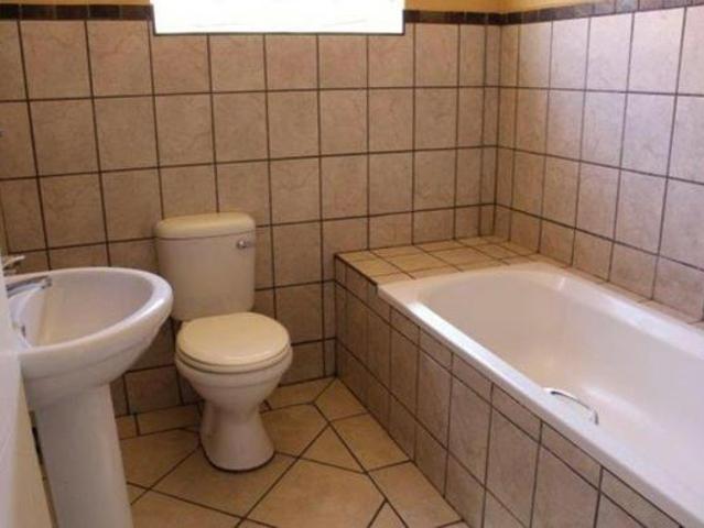 Apartment for sale in Dr Kenneth Kaunda, North West