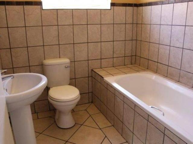 Apartment for sale in Dr Kenneth Kaunda, North West