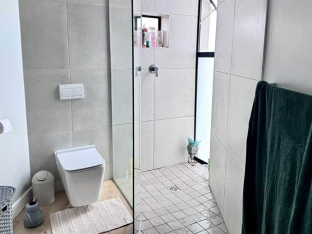 Apartment for sale in Cape Town, Western Cape