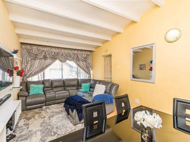Apartment for sale in West Rand Garden estates, Westonaria Local Municipality