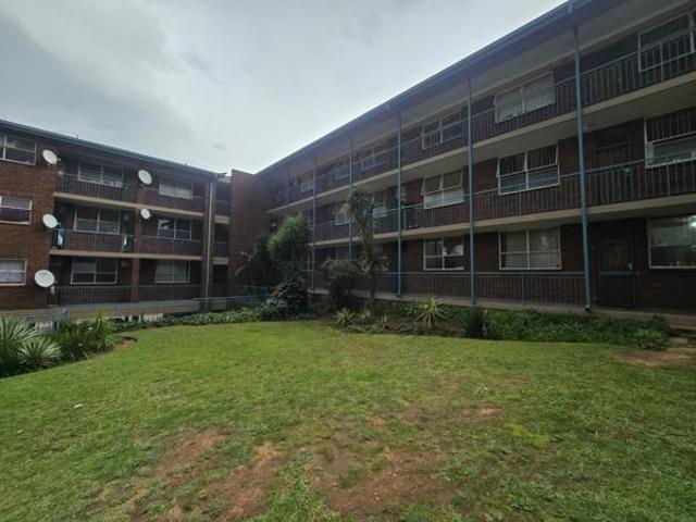 Apartment for rent in Vosloorus, Gauteng