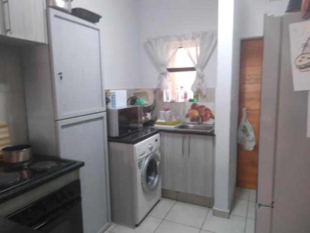Apartment for rent in Waterkloof, Gauteng