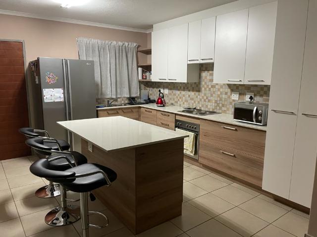 Apartment for rent in Waterkloof, Gauteng