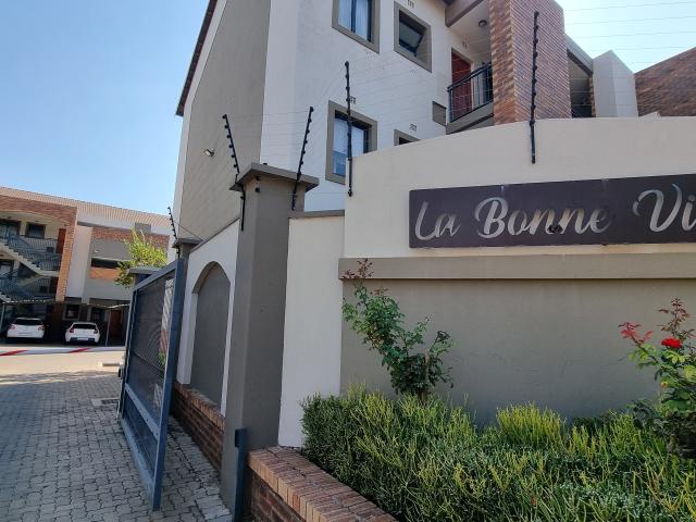 Apartment for rent in Waterkloof, Gauteng