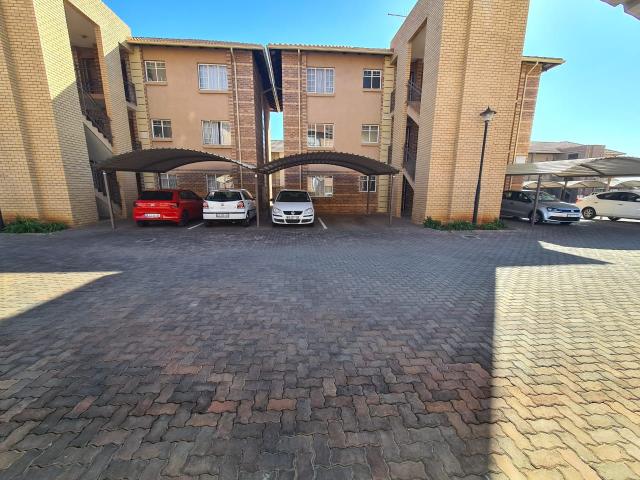 Apartment for sale in Waterkloof, Gauteng