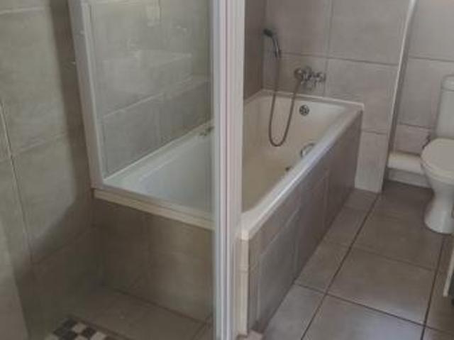 Apartment for rent in Waterkloof, Gauteng