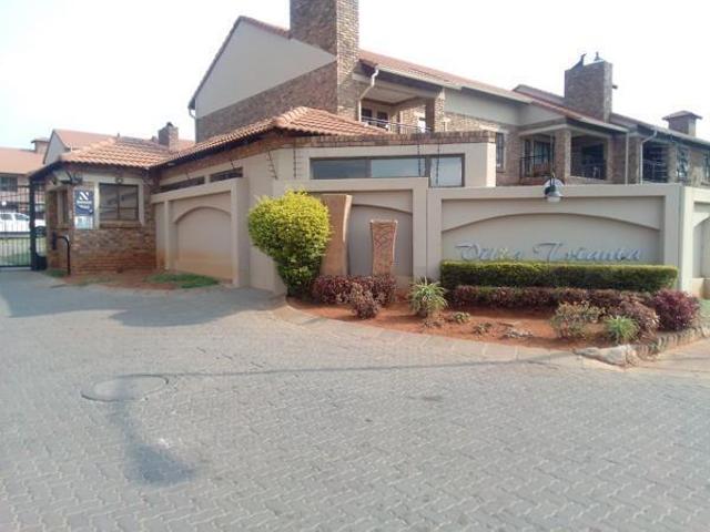 Apartment for rent in Waterkloof, Gauteng