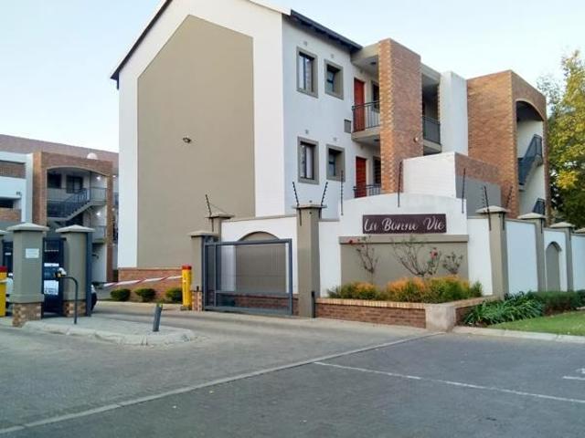 Apartment for rent in Waterkloof, Gauteng