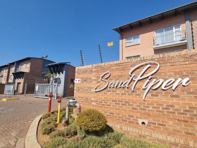 Apartment for rent in Waterkloof, Gauteng
