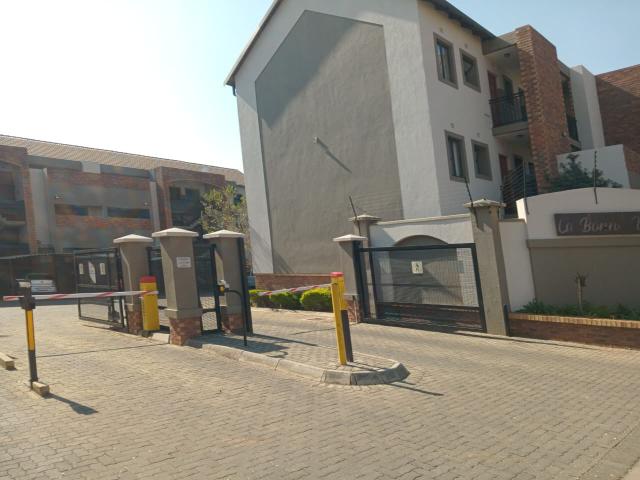 Apartment for rent in Waterkloof, Gauteng