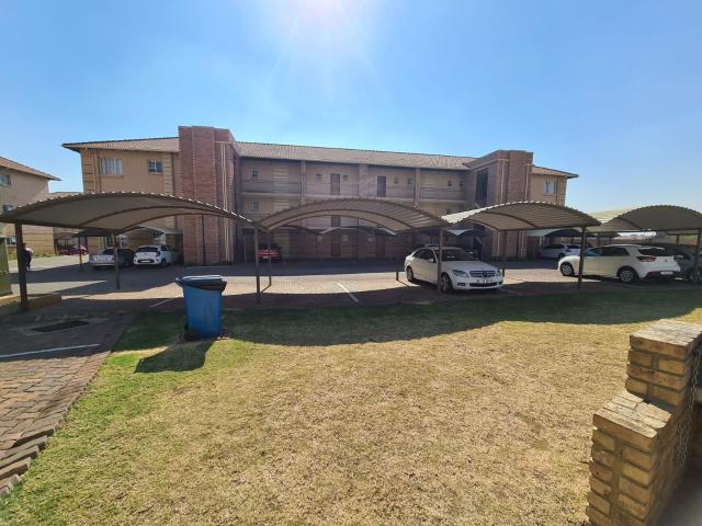 Apartment for sale in Waterkloof, Gauteng