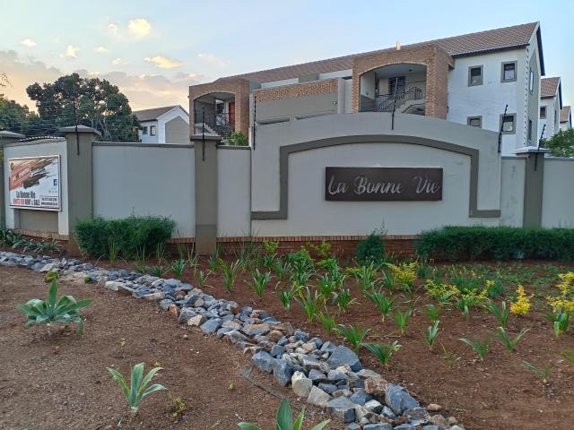 Apartment for rent in Waterkloof, Gauteng