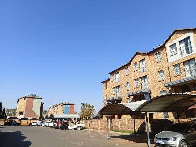 Apartment for rent in Waterkloof, Gauteng