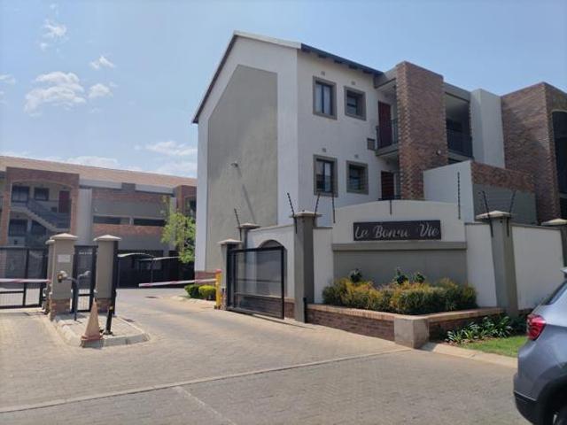 Apartment for rent in Waterkloof, Gauteng
