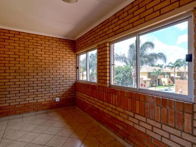 Apartment for rent in Waterkloof, Gauteng