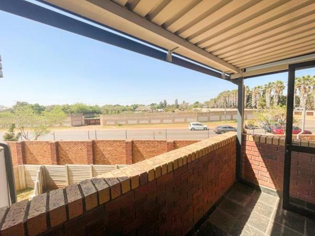 Apartment for rent in Waterkloof, Gauteng