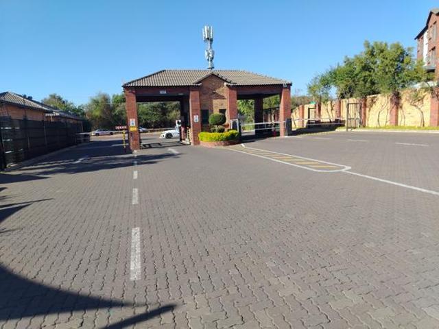 Apartment for rent in Waterkloof, Gauteng