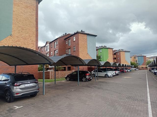 Apartment for sale in Waterkloof, Gauteng