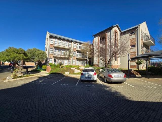 Apartment for sale in Potchefstroom, Tlokwe Local Municipality