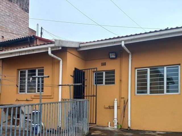 Apartment for rent in Chatsworth, Kwazulu-natal