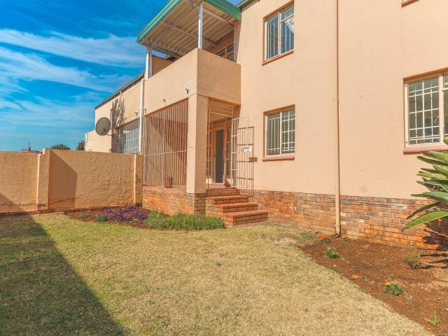 Apartment for sale in Waterkloof, Gauteng