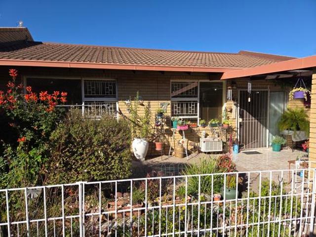 Apartment for sale in Kroonstad, Free State