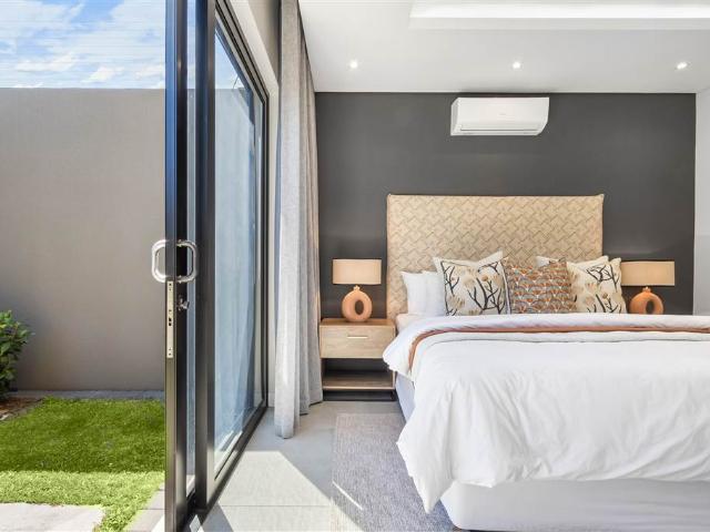 Apartment for sale in Vosloorus, Gauteng