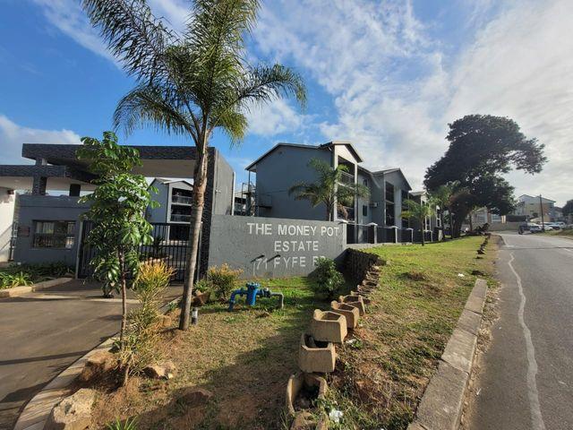 Apartment for sale in Seaview, Kwazulu-natal