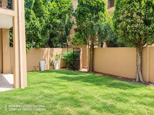 Apartment for sale in Sandton, City of Johannesburg Metropolitan Municipality