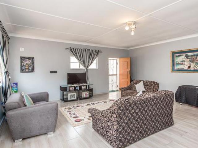 Apartment for rent in Vosloorus, Gauteng